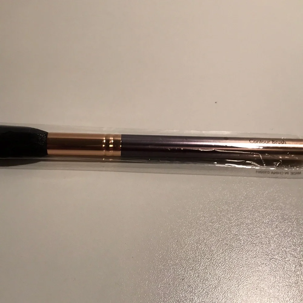 HIPDOT CONTOUR BRUSH NEW